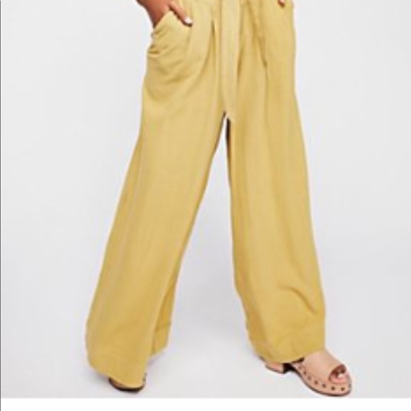 Free People - Picture 4 of 4